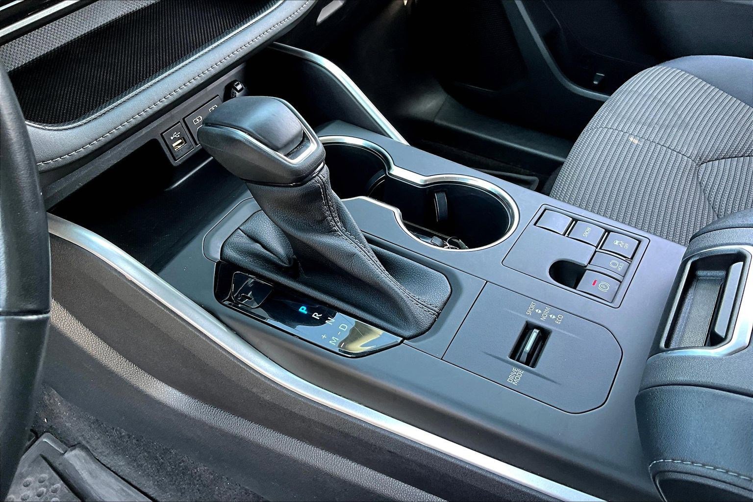 Used 2023 Toyota Highlander LE image 18