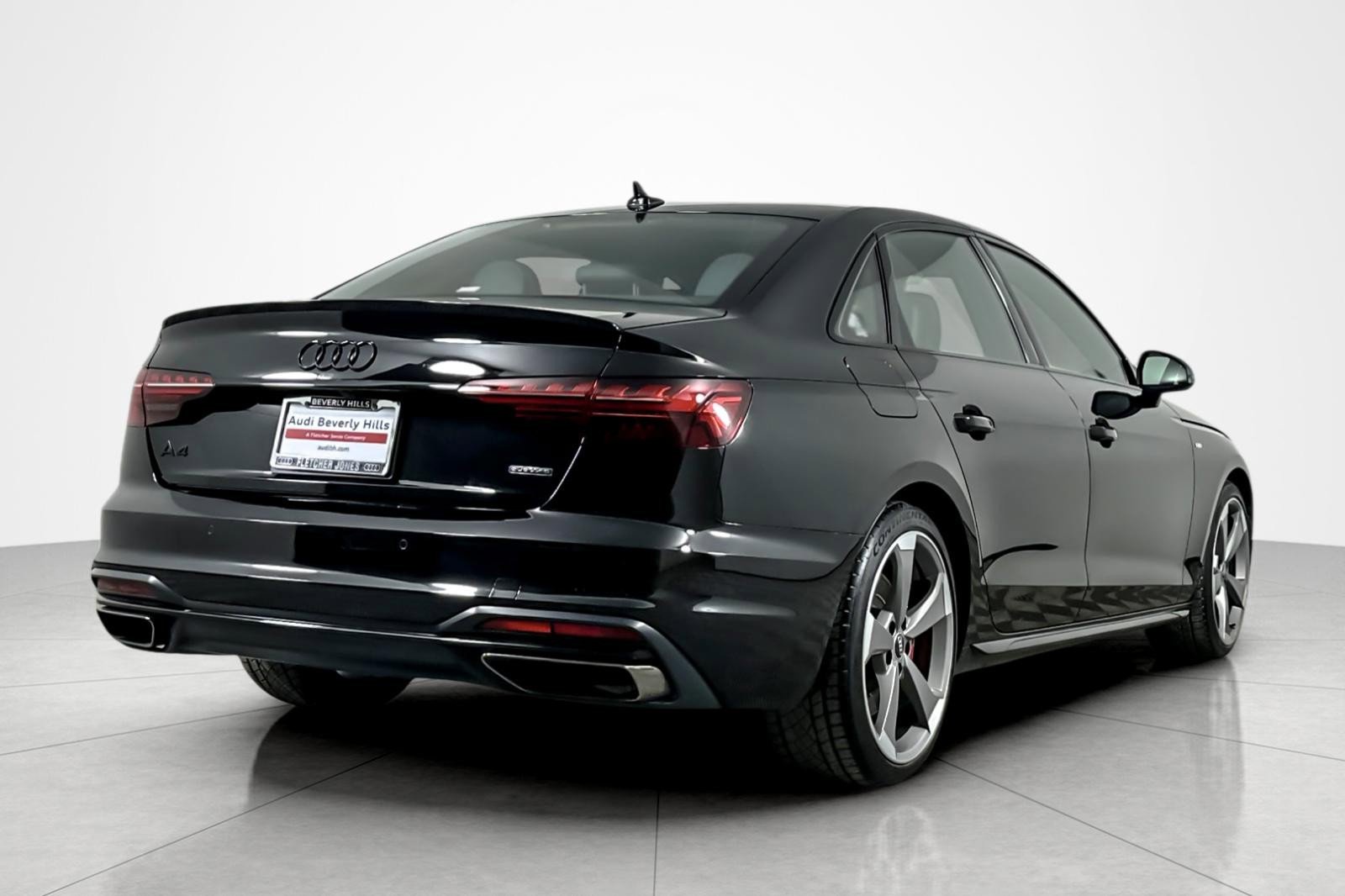 Used 2023 Audi A4 2.0T Premium Plus w/ Premium Plus Package image 5