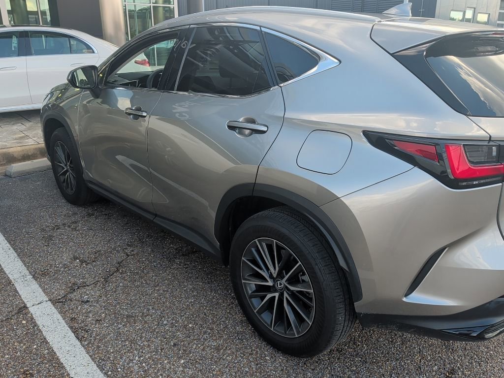 Used 2024 Lexus NX 250 FWD image 7