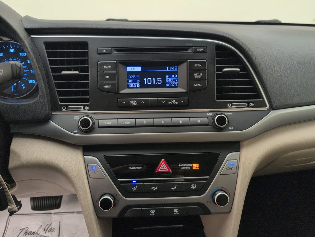 Used 2017 Hyundai Elantra SE FWD image 23