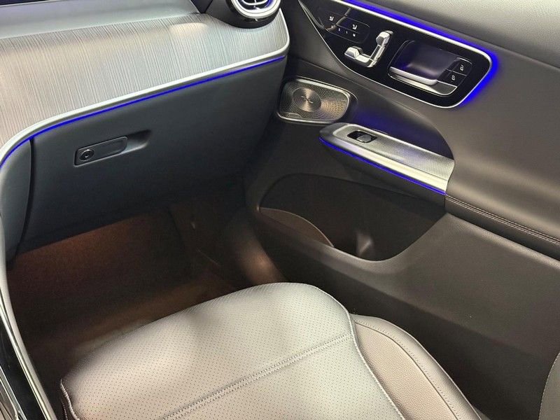 New 2026 Mercedes-Benz GLC 300 4MATIC image 9