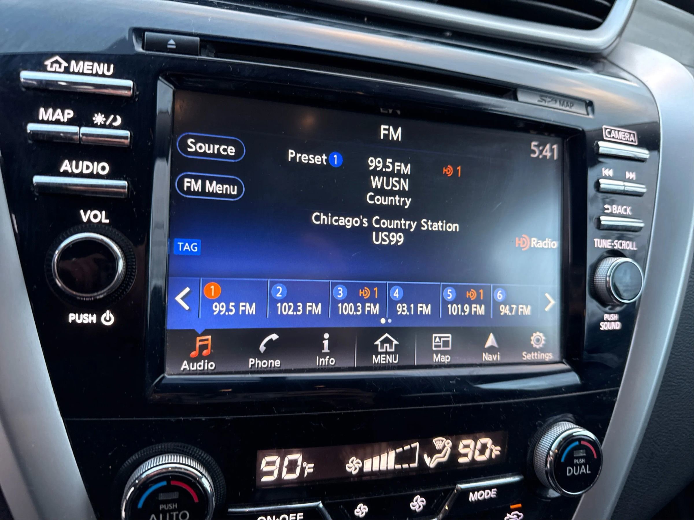 Used 2017 Nissan Murano S w/ Navigation Package AWD/4WD image 16