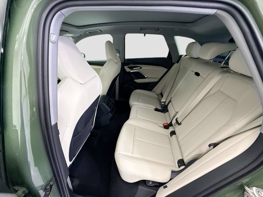 Used 2026 Audi Q5 Premium Plus w/ Premium Plus AWD/4WD image 19