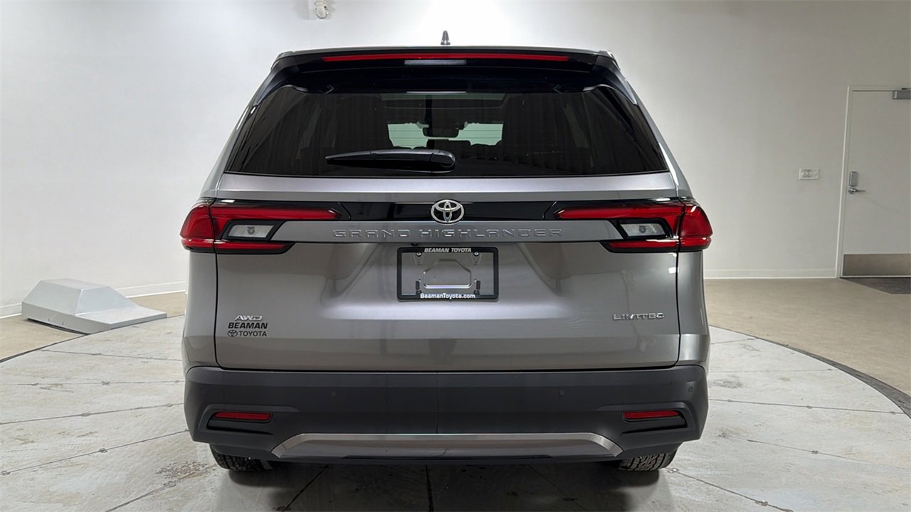 New 2026 Toyota Grand Highlander Limited image 4