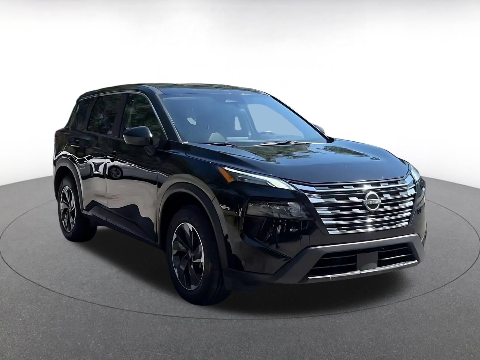 Used 2025 Nissan Rogue SV AWD/4WD image 3