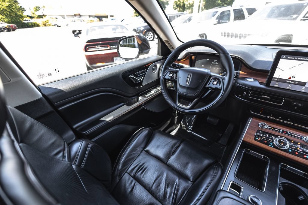 Used 2020 Lincoln Aviator Reserve w/ Equipment Group 202A AWD/4WD image 24