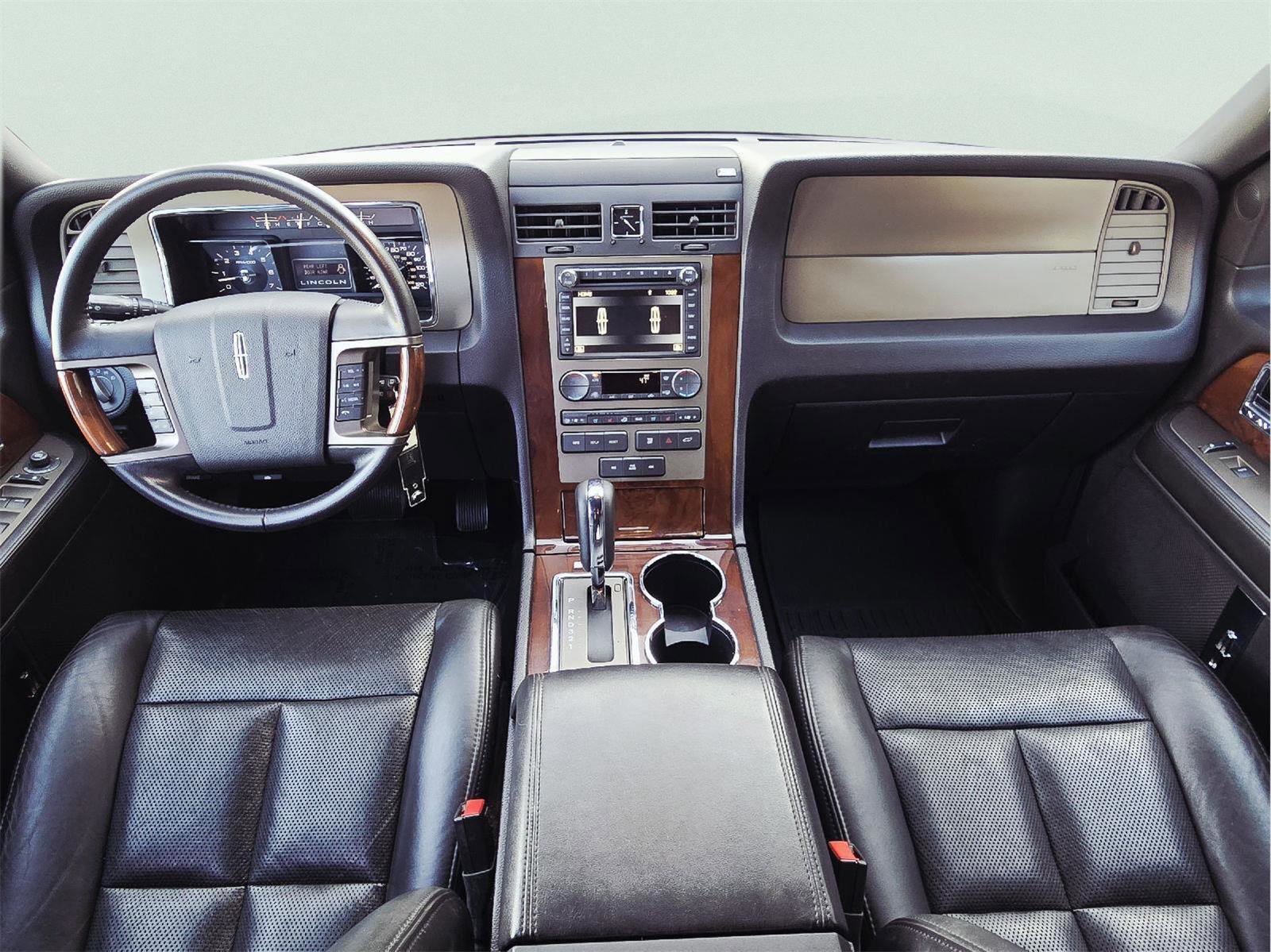 Used 2012 Lincoln Navigator 4WD image 57