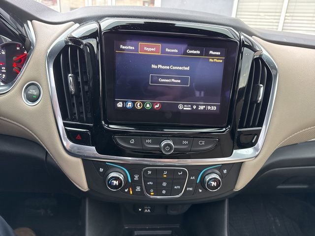 Used 2023 Chevrolet Traverse Premier image 39