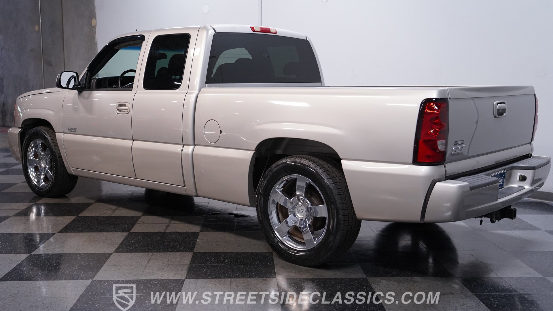 Used 2005 Chevrolet Silverado 1500 SS w/ Safe And Sound Package RWD image 8