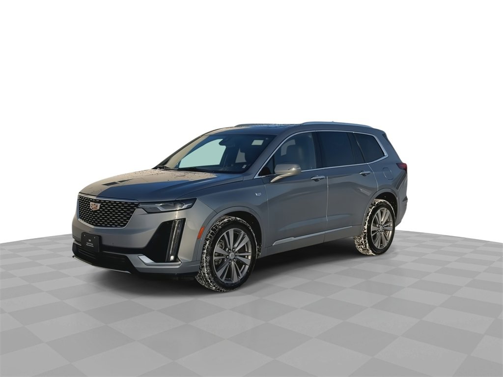 Used 2025 Cadillac XT6 Premium Luxury image 4