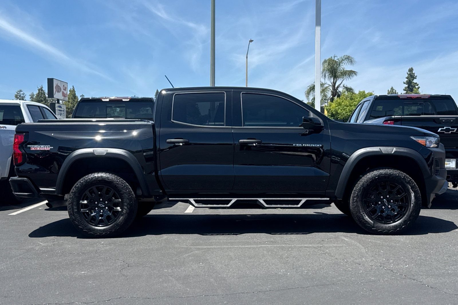 Used 2026 Chevrolet Colorado Trail Boss AWD/4WD image 4