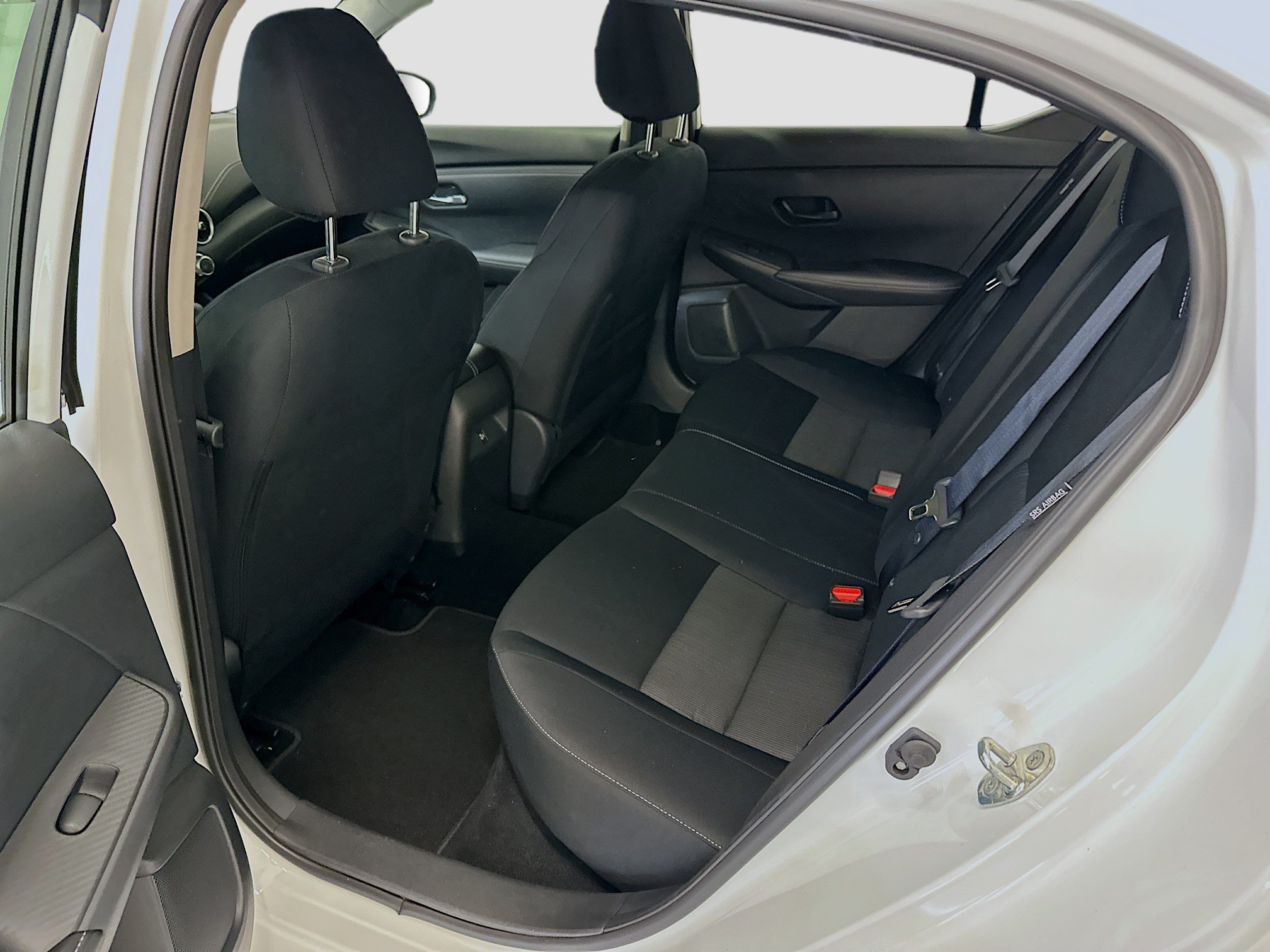 Used 2024 Nissan Sentra SV FWD image 28