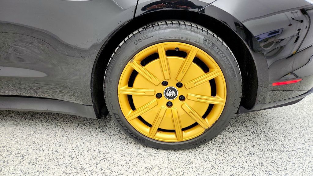 Used 2021 Porsche Taycan 4S image 9