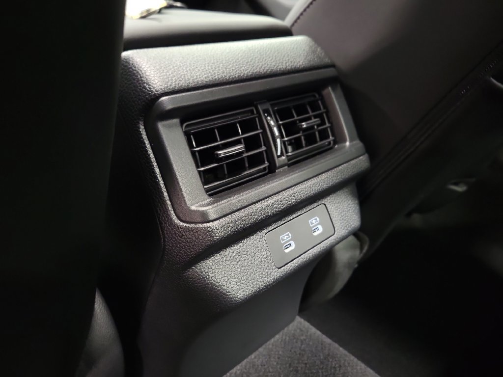 Used 2025 Honda Accord Sport image 33