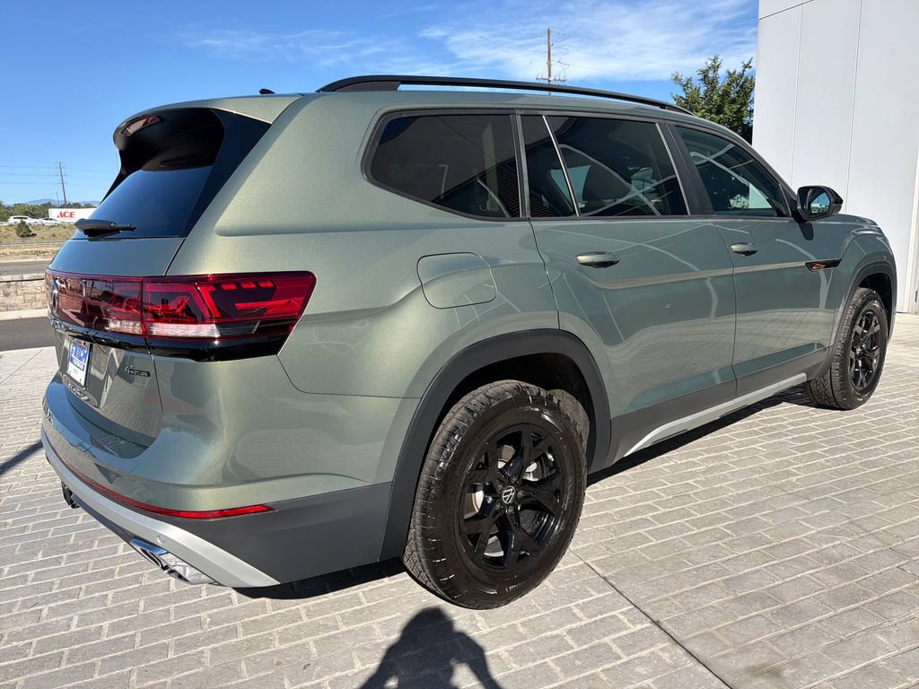Certified 2026 Volkswagen Atlas Peak Edition AWD/4WD image 7