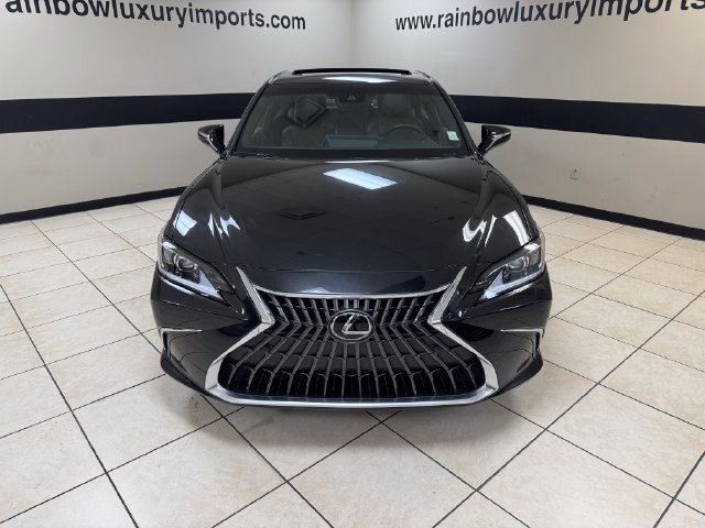 Used 2024 Lexus ES 250 w/ Premium Package AWD/4WD image 2