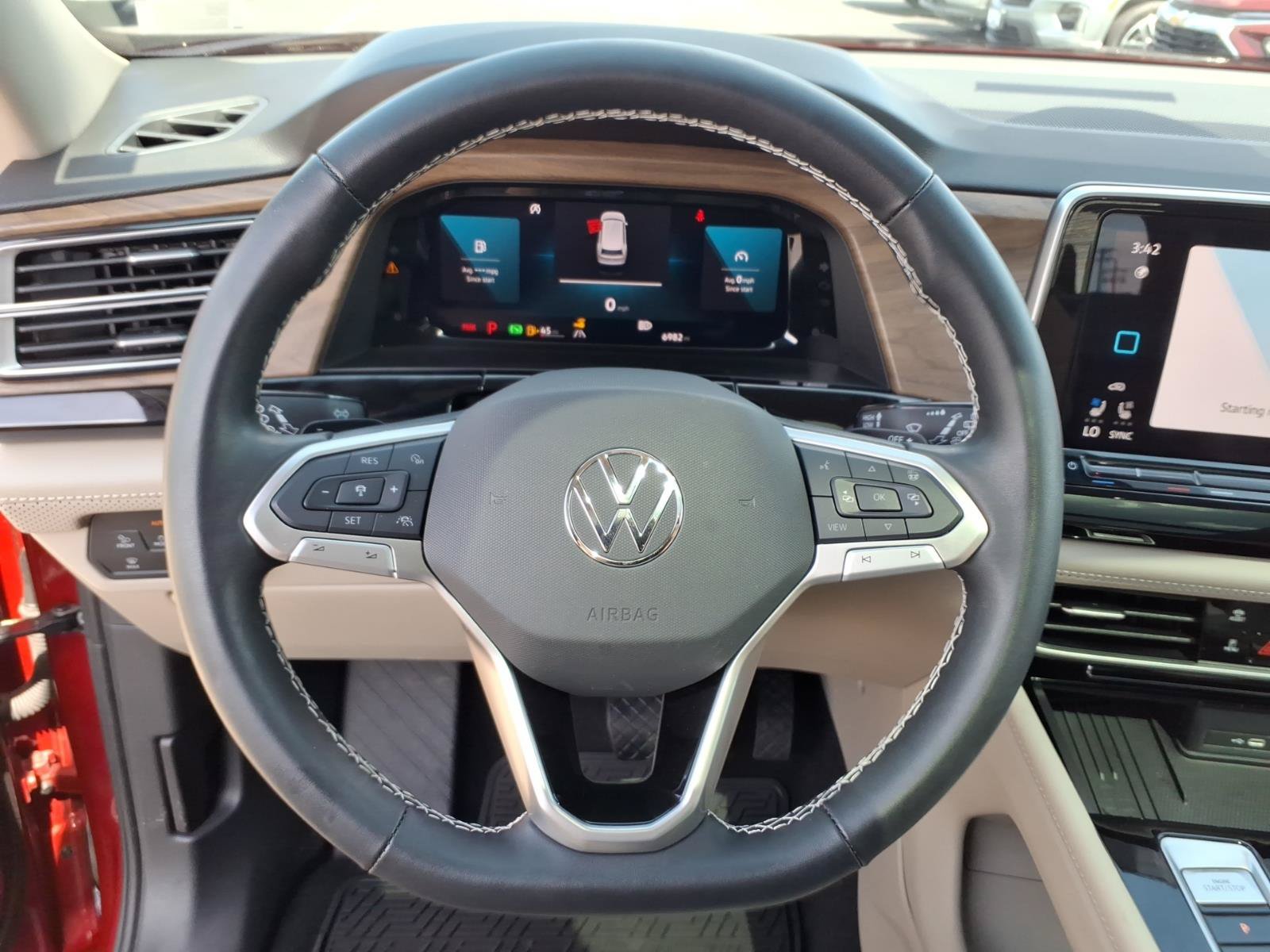 Used 2025 Volkswagen Atlas SE FWD image 20
