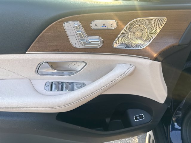 Used 2021 Mercedes-Benz GLE 350 4MATIC image 16