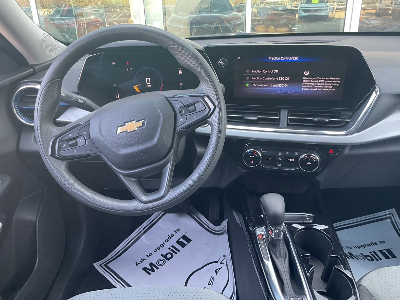 Used 2025 Chevrolet Trax LT FWD image 12