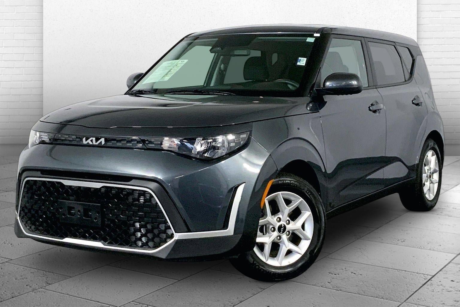 Certified 2025 Kia Soul LX image 12