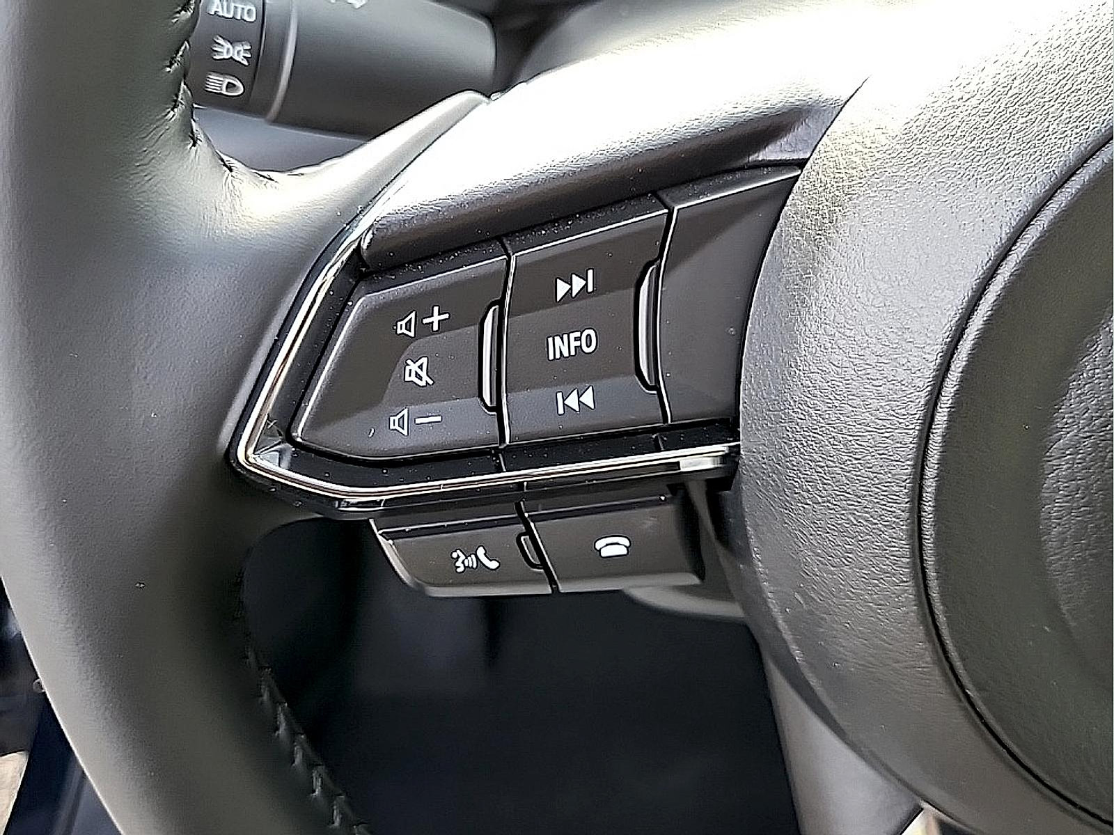 Certified 2025 MAZDA CX-5 AWD 2.5 S w/ Preferred Package image 19
