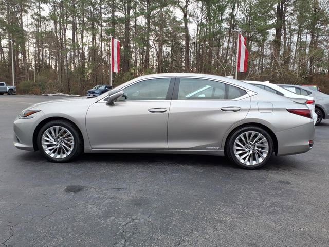 Used 2021 Lexus ES 300h Ultra Luxury w/ Accessory Package 2 image 3