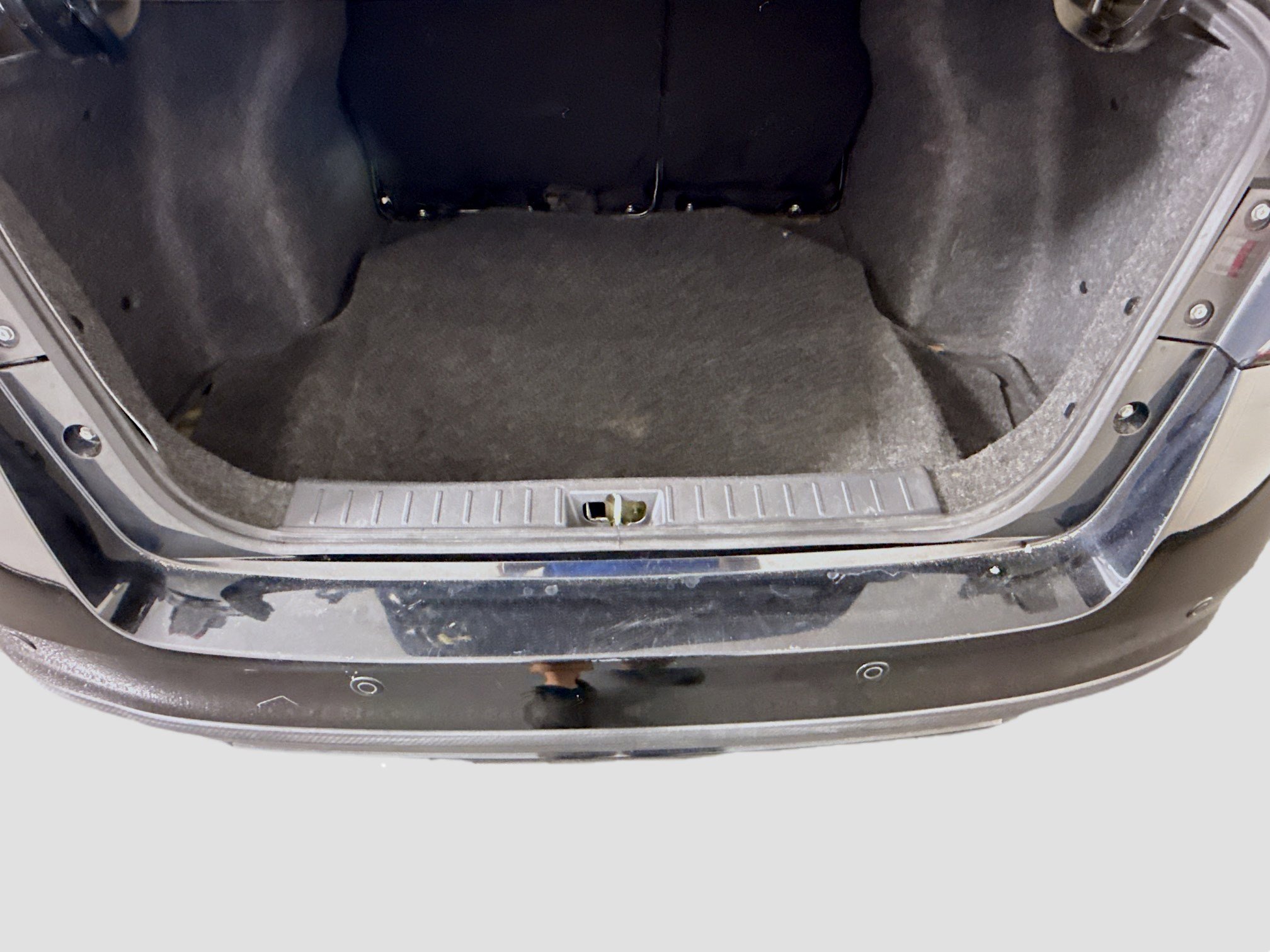 Used 2021 Nissan Versa S FWD image 35