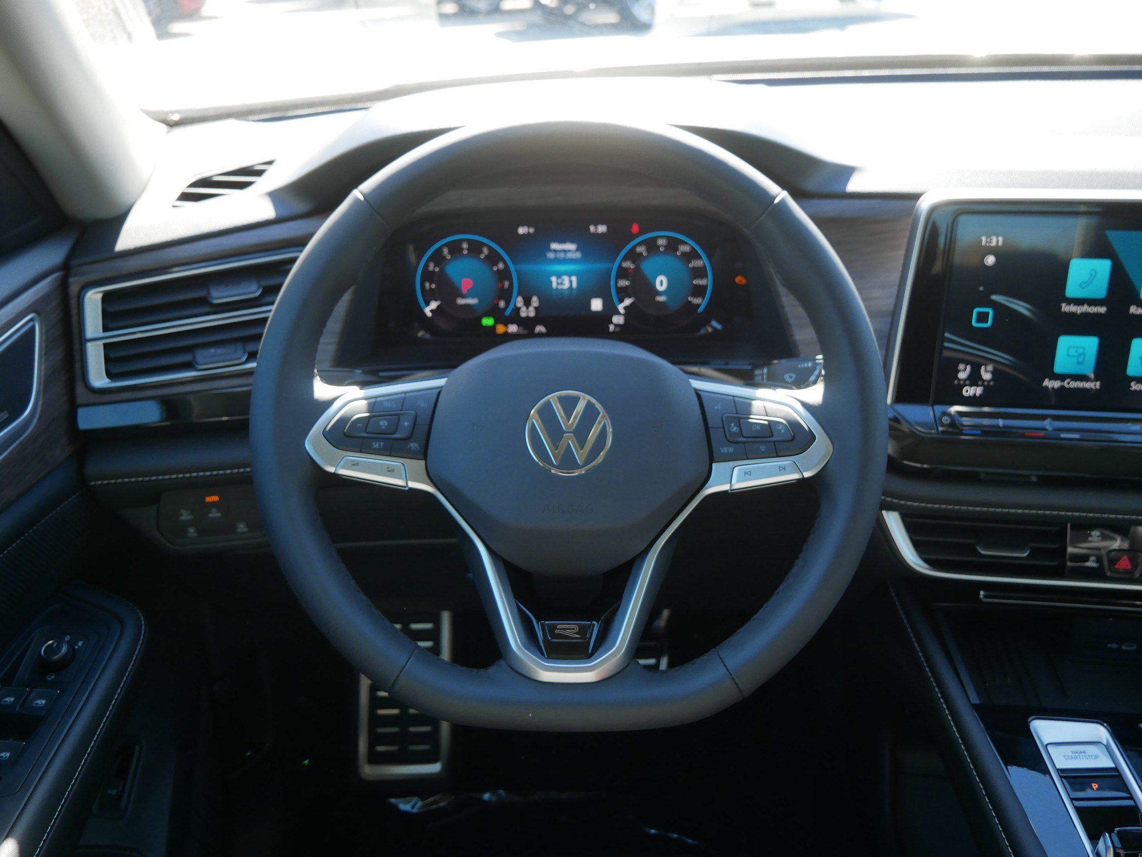 New 2026 Volkswagen Atlas SEL Premium R-Line image 12