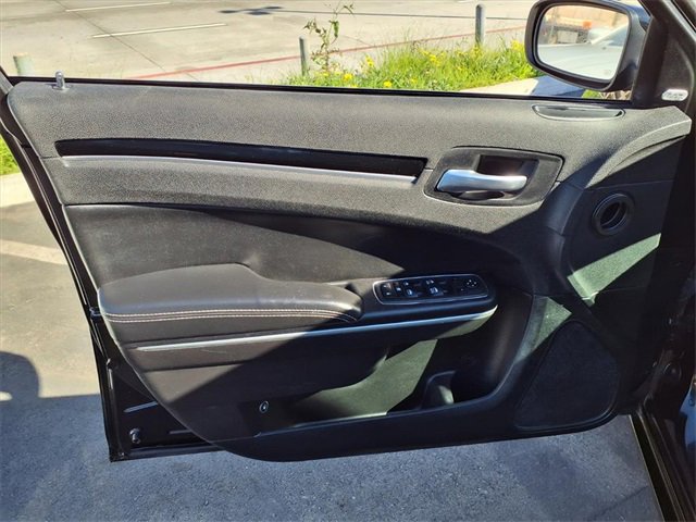 Used 2022 Chrysler 300 S image 10