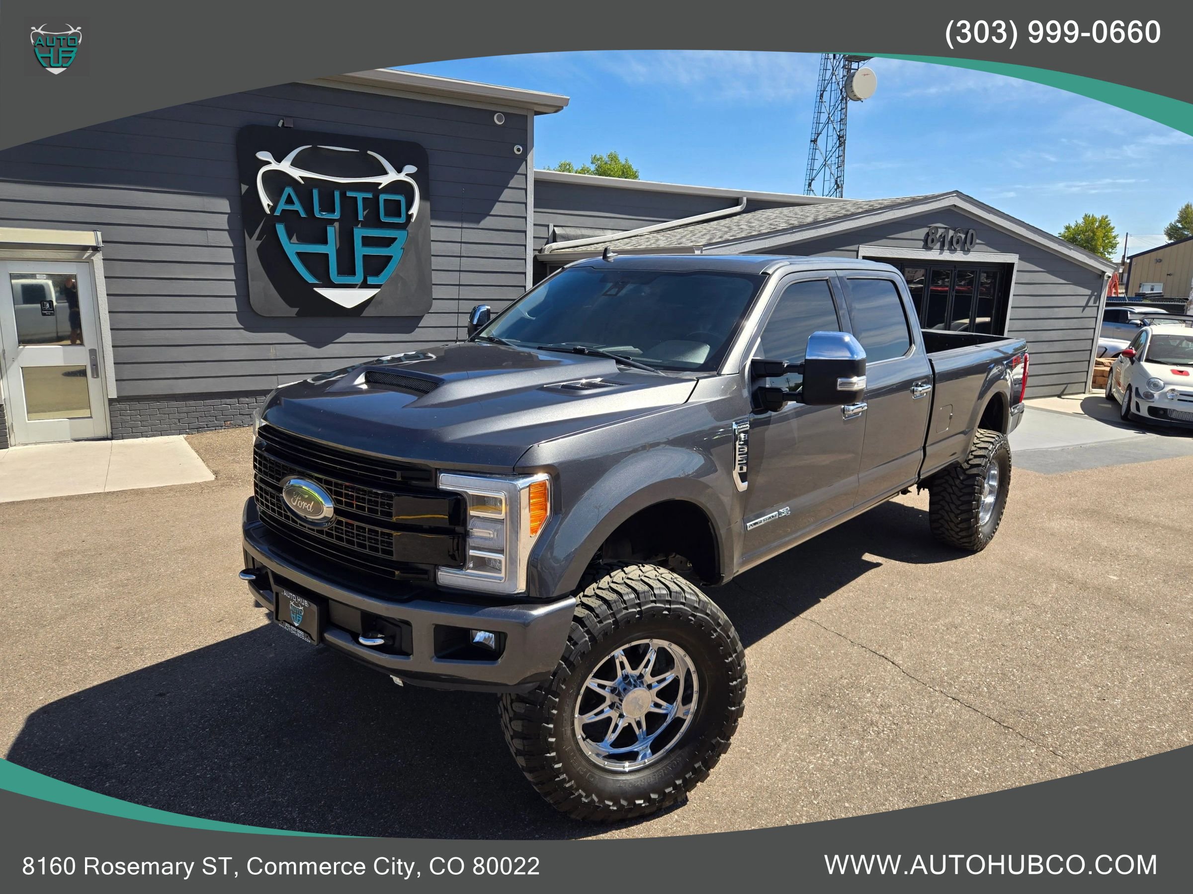 Used 2019 Ford F350 Platinum w/ Platinum Ultimate Package AWD/4WD image 2