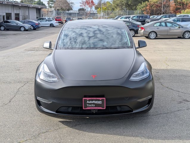 Used 2023 Tesla Model Y Performance image 2