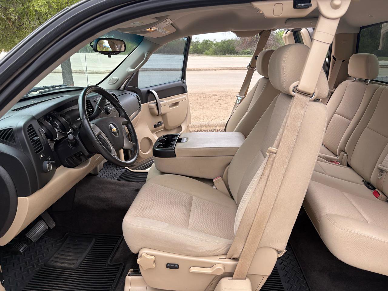 Used 2011 Chevrolet Silverado 1500 LT w/ All-Star Edition image 37