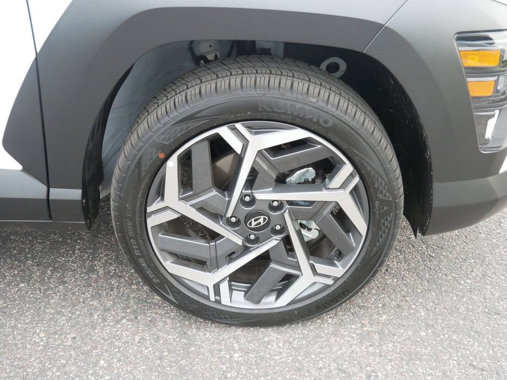 Used 2026 Hyundai Kona SEL Premium AWD/4WD image 6