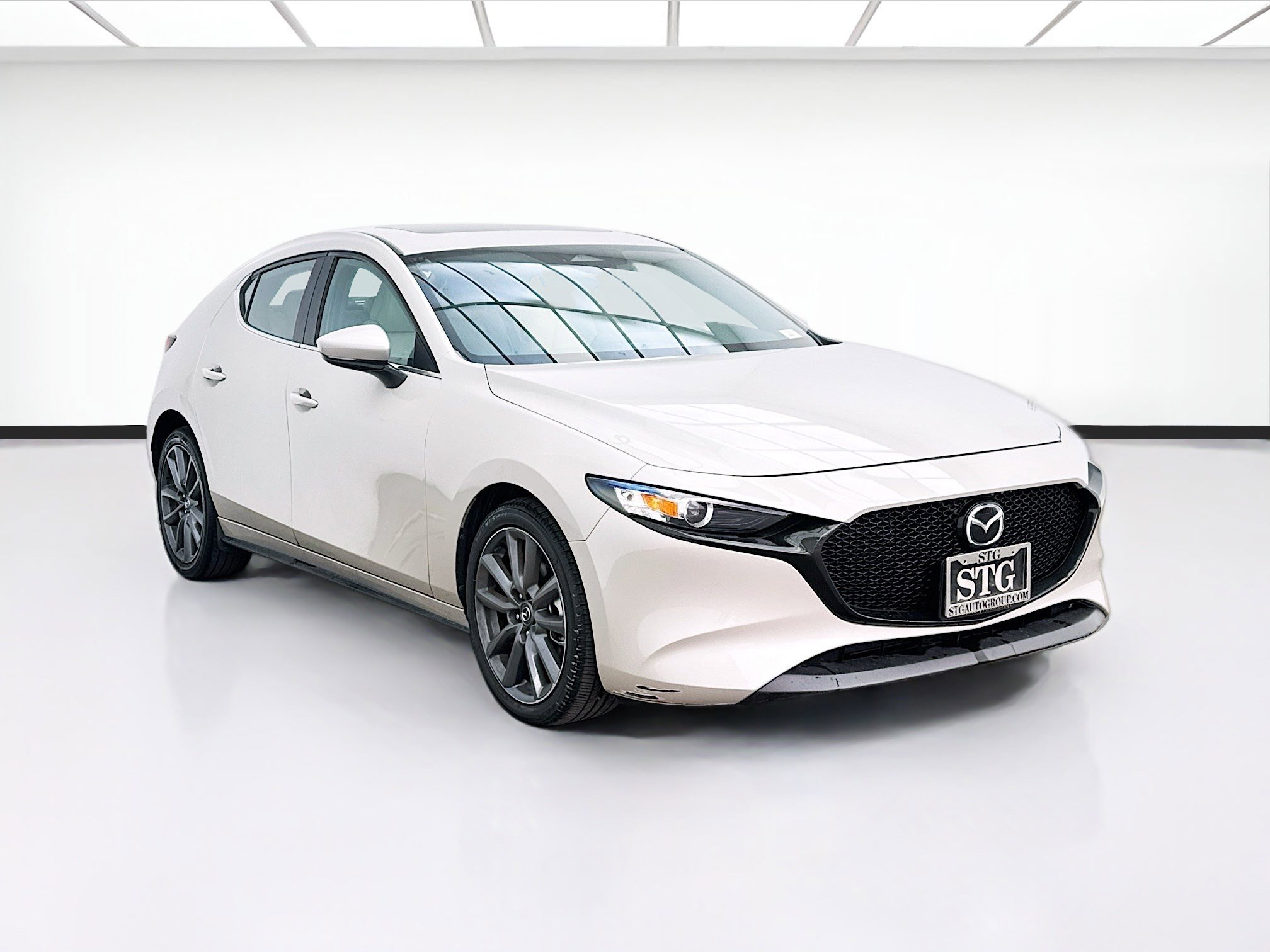 Used 2024 MAZDA MAZDA3 s image 3