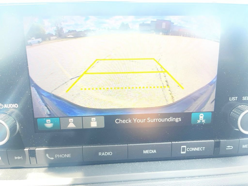 Used 2025 Honda Accord SE image 17
