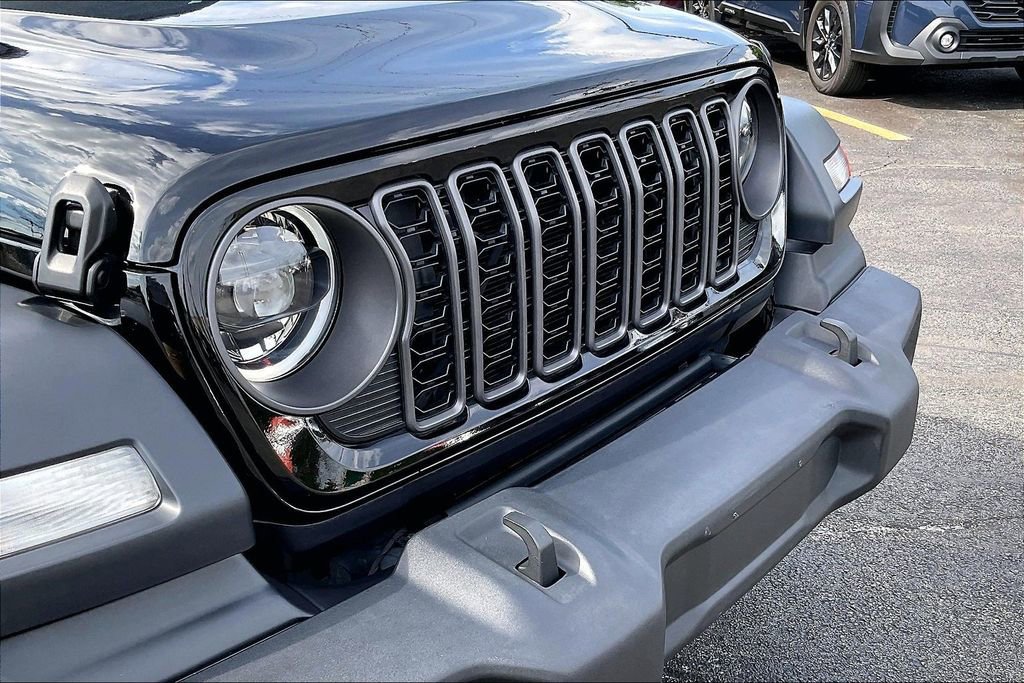 Used 2024 Jeep Wrangler Sport S AWD/4WD image 34