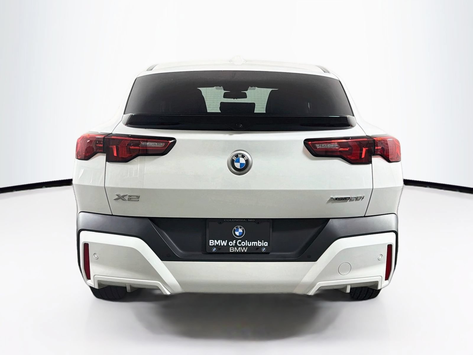 Used 2026 BMW X2 xDrive28i AWD/4WD image 6