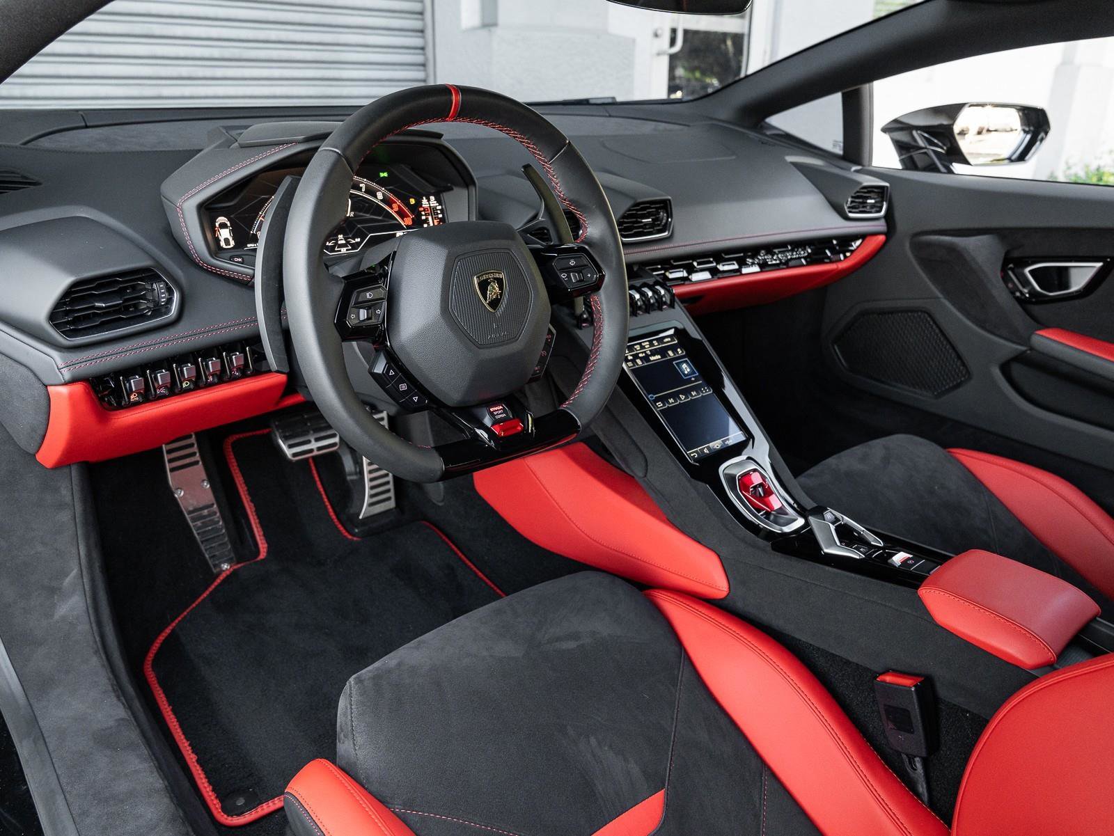 Used 2024 Lamborghini Huracan Tecnica image 6