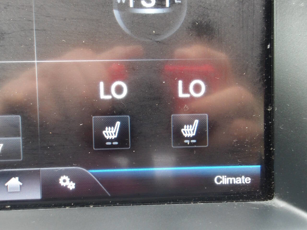 Used 2012 Ford Edge SEL FWD image 12