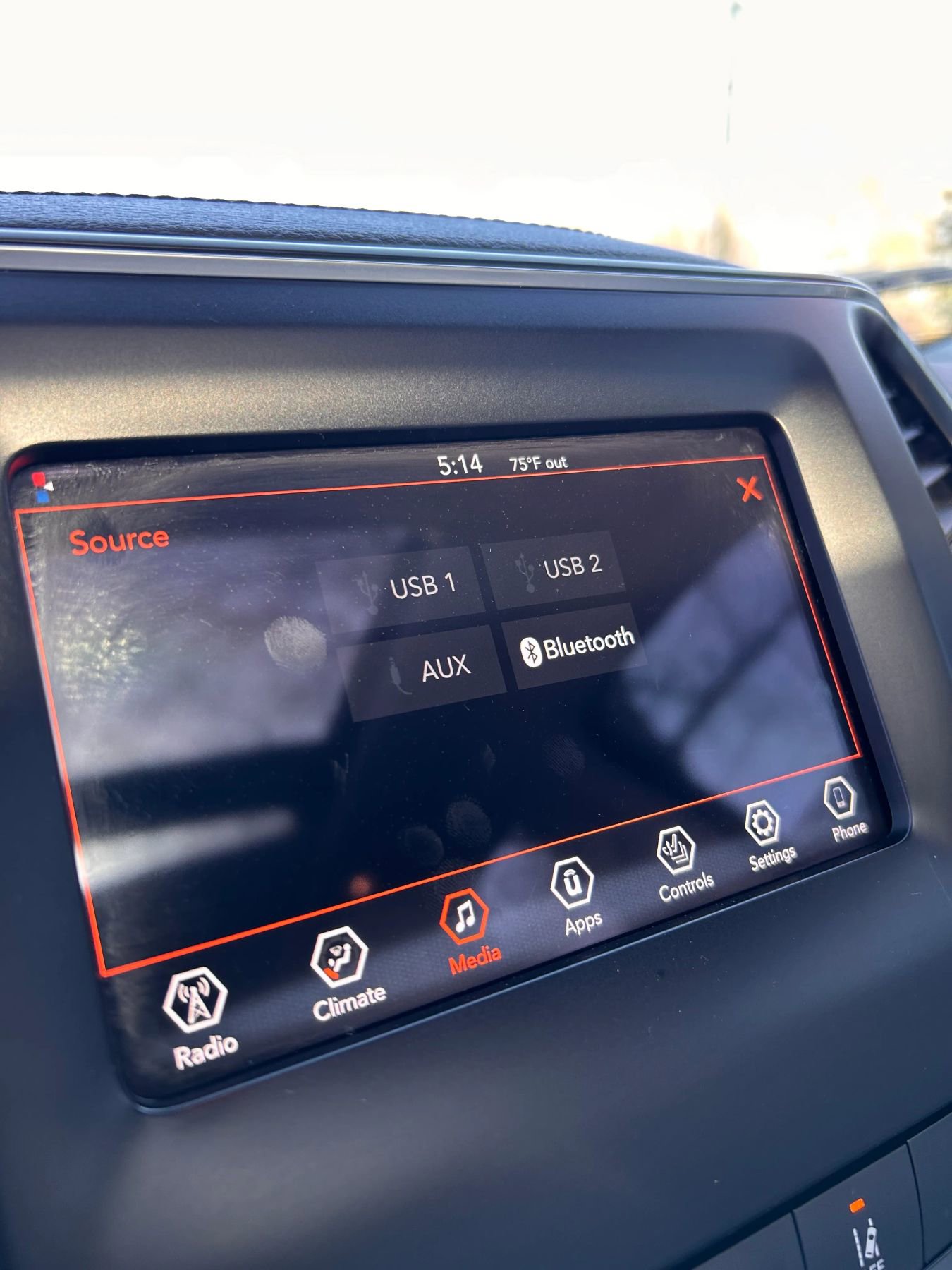 Used 2021 Jeep Cherokee Latitude Lux w/ Sun & Sound Group image 12