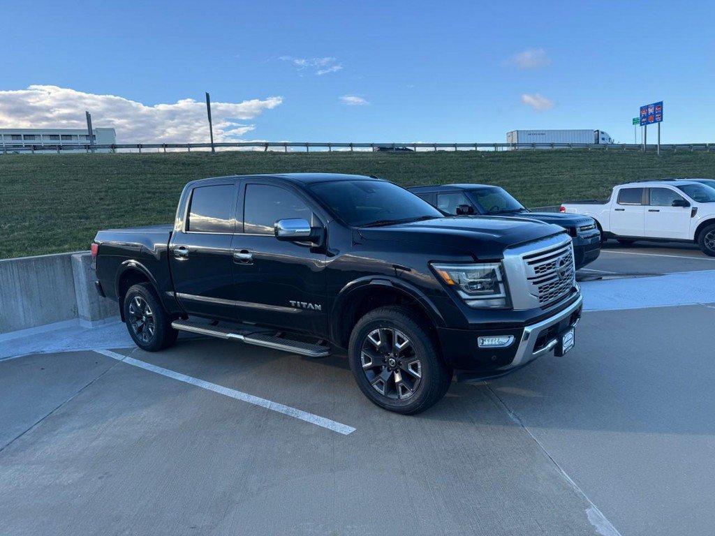 Used 2021 Nissan Titan Platinum Reserve w/ Moonroof Package AWD/4WD image 5