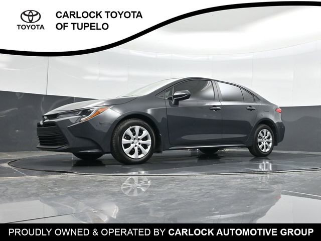 Used 2025 Toyota Corolla LE image 41