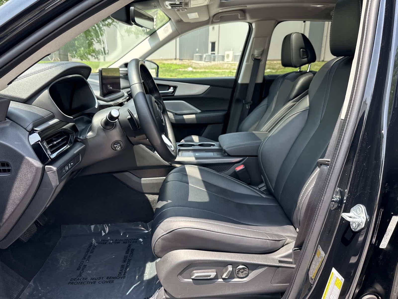 Used 2025 Acura MDX SH-AWD w/ Technology Package image 27