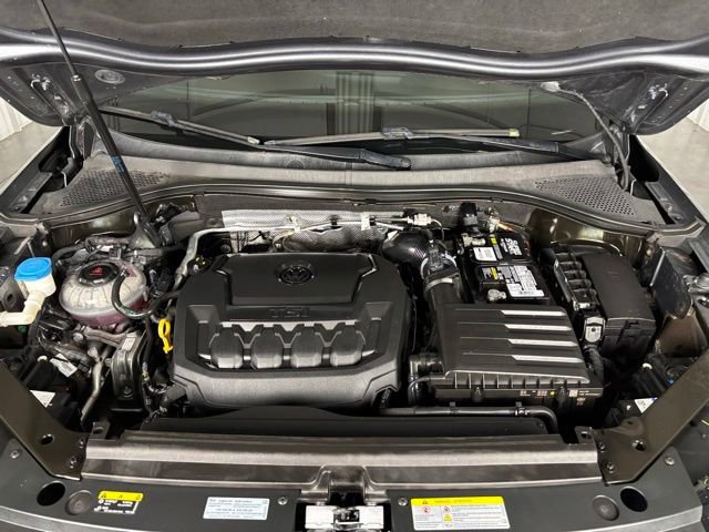 Used 2022 Volkswagen Tiguan SE image 32