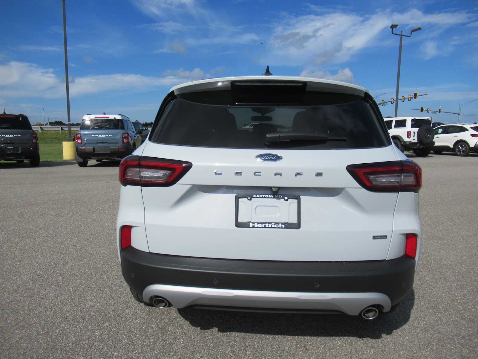 New 2026 Ford Escape SE FWD image 6