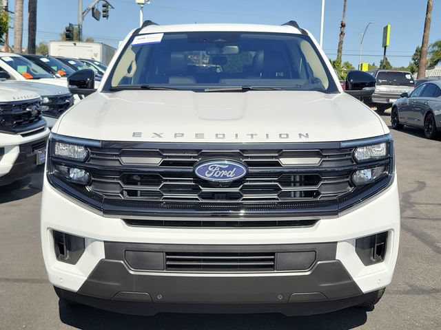 Certified 2025 Ford Expedition Active AWD/4WD image 27