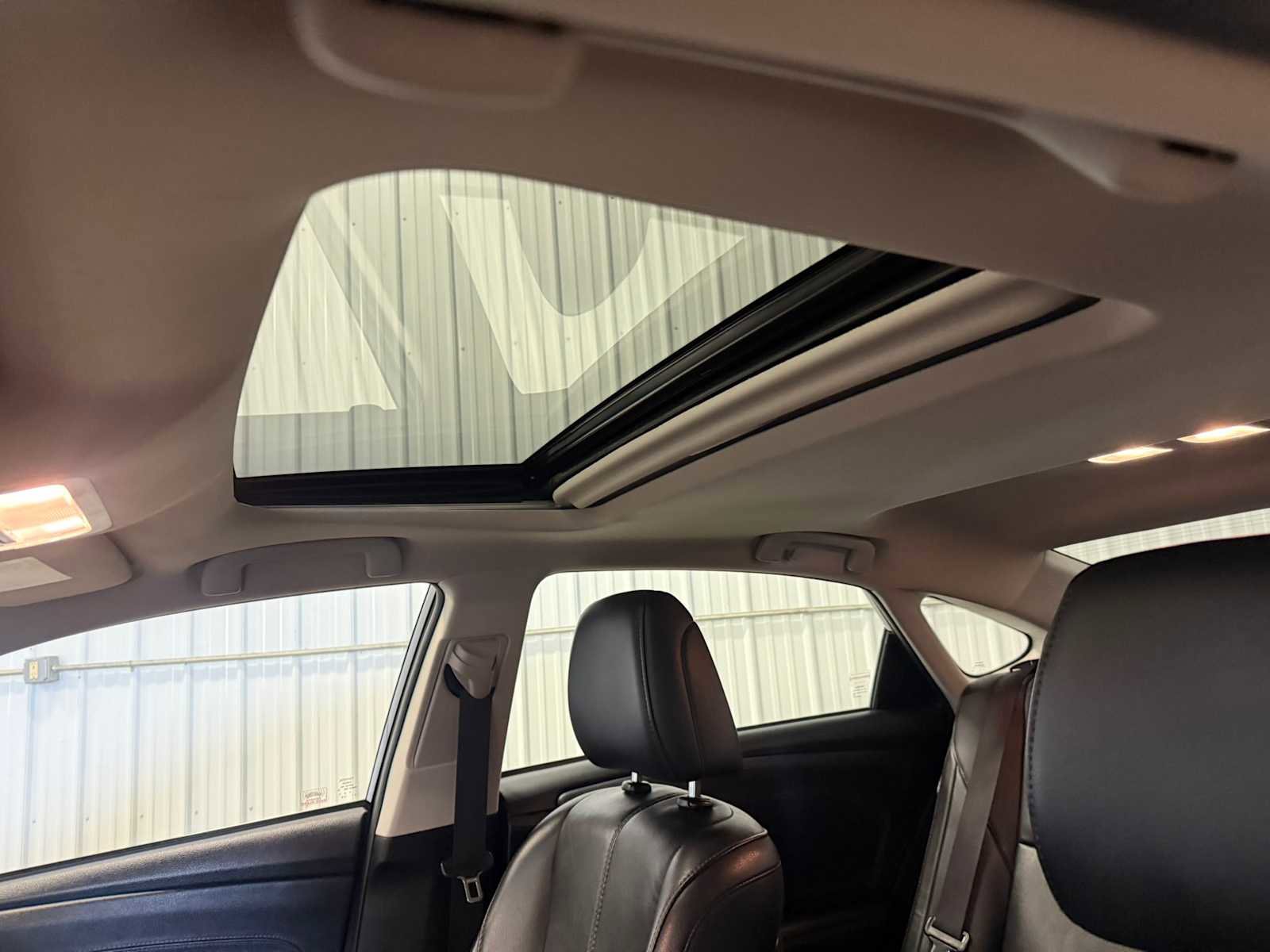 Used 2016 Toyota Avalon XLE Premium image 22