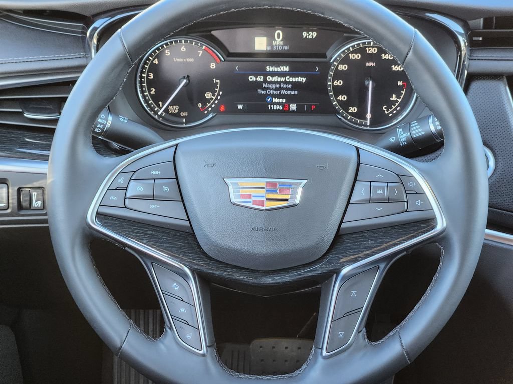 Used 2025 Cadillac XT5 Premium Luxury w/ LPO, Floor Liner Package AWD/4WD image 18