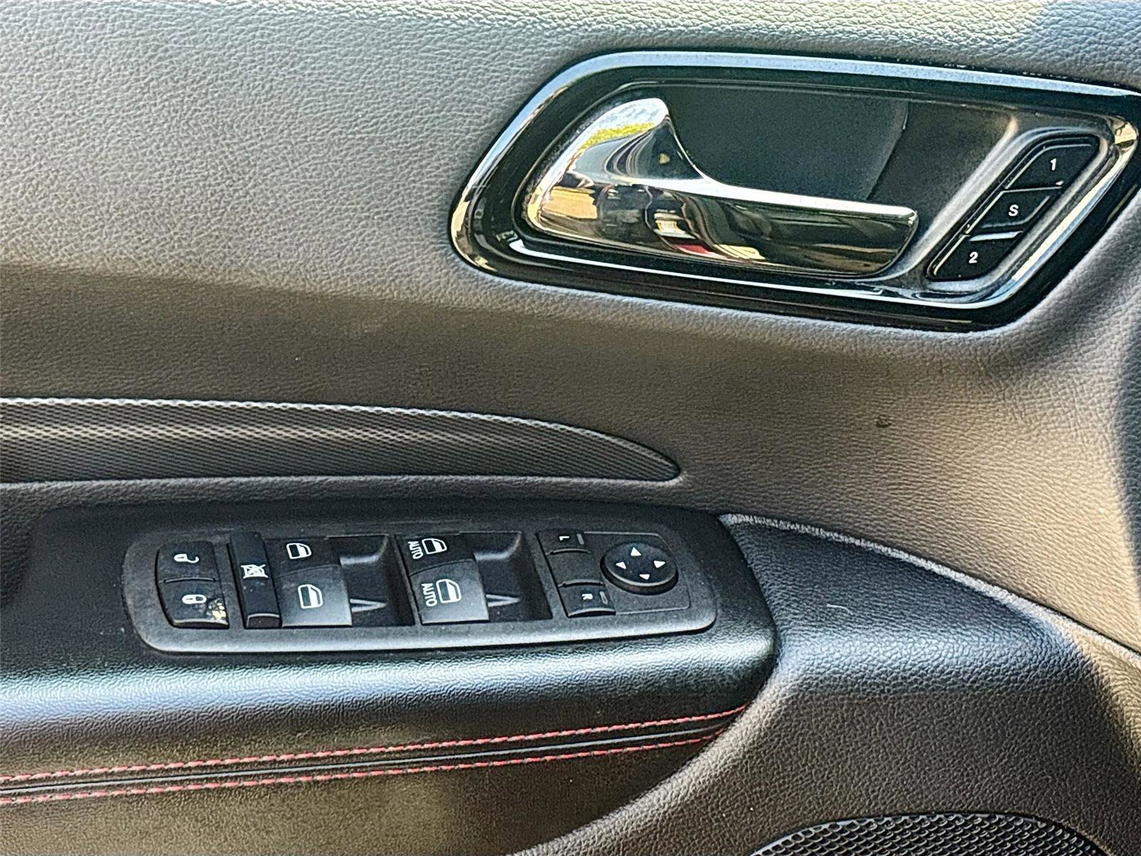 Used 2025 Dodge Durango GT image 34