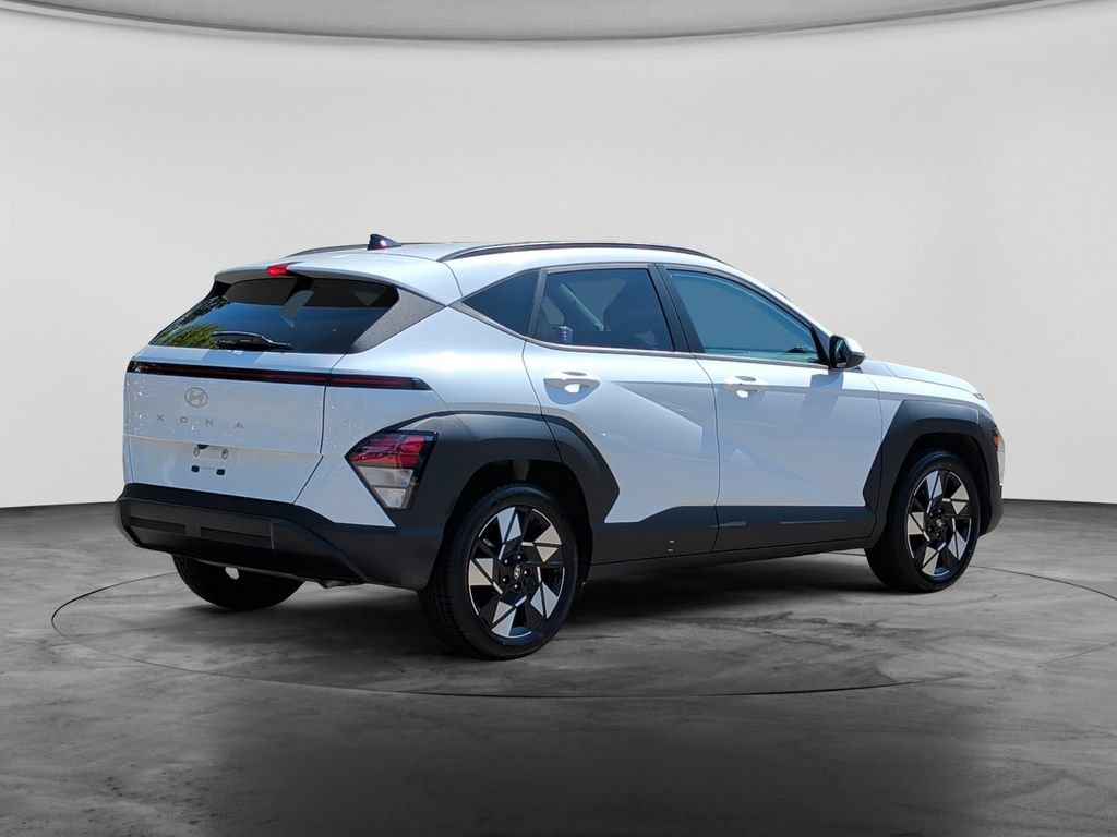 Used 2024 Hyundai Kona SEL FWD image 7